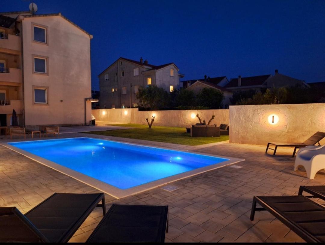 Apartment Lucy With Heated Pool & Free Private Parking Zadar