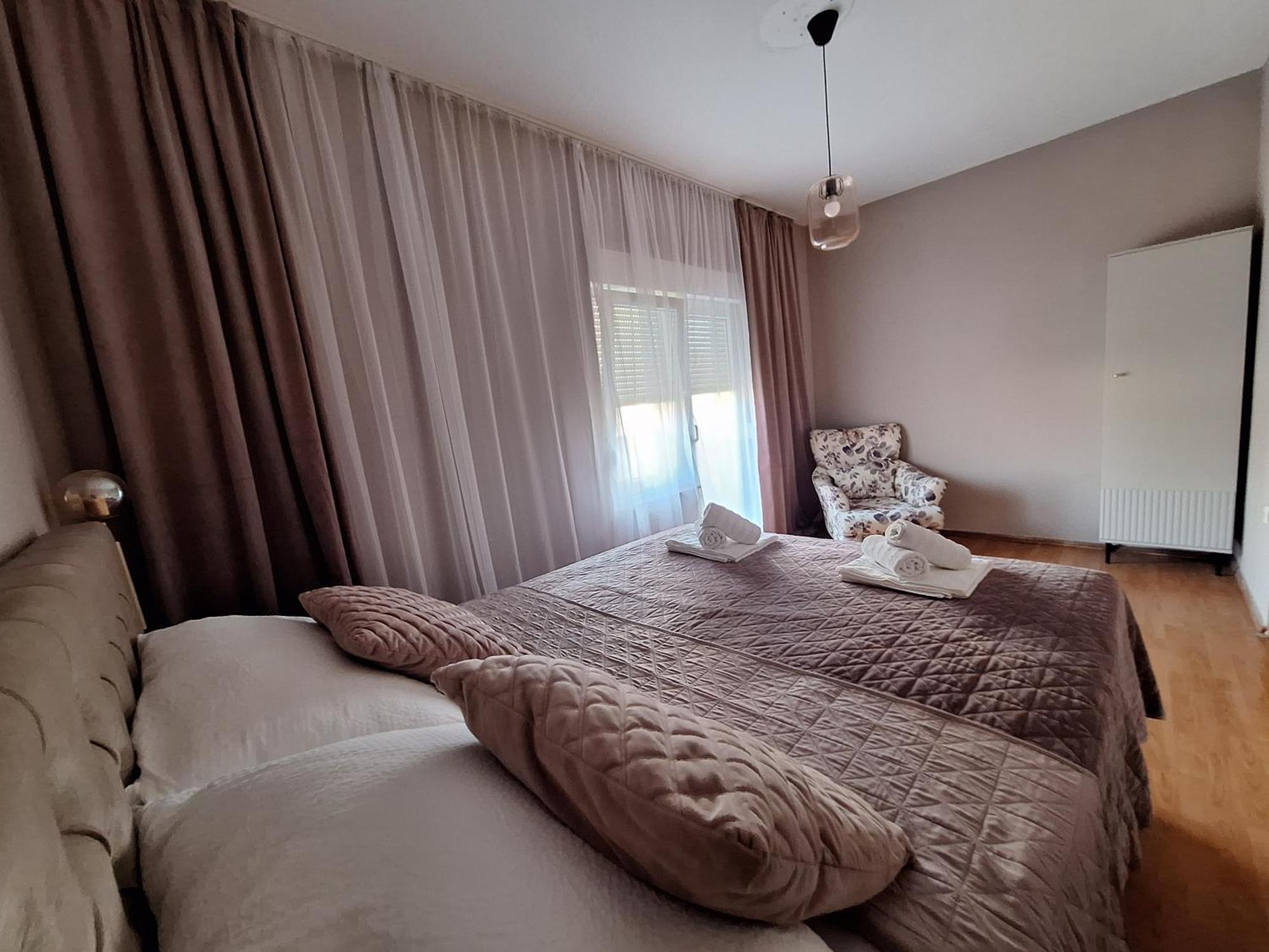 Lucy With Heated Pool & Free Private Parking Zadar