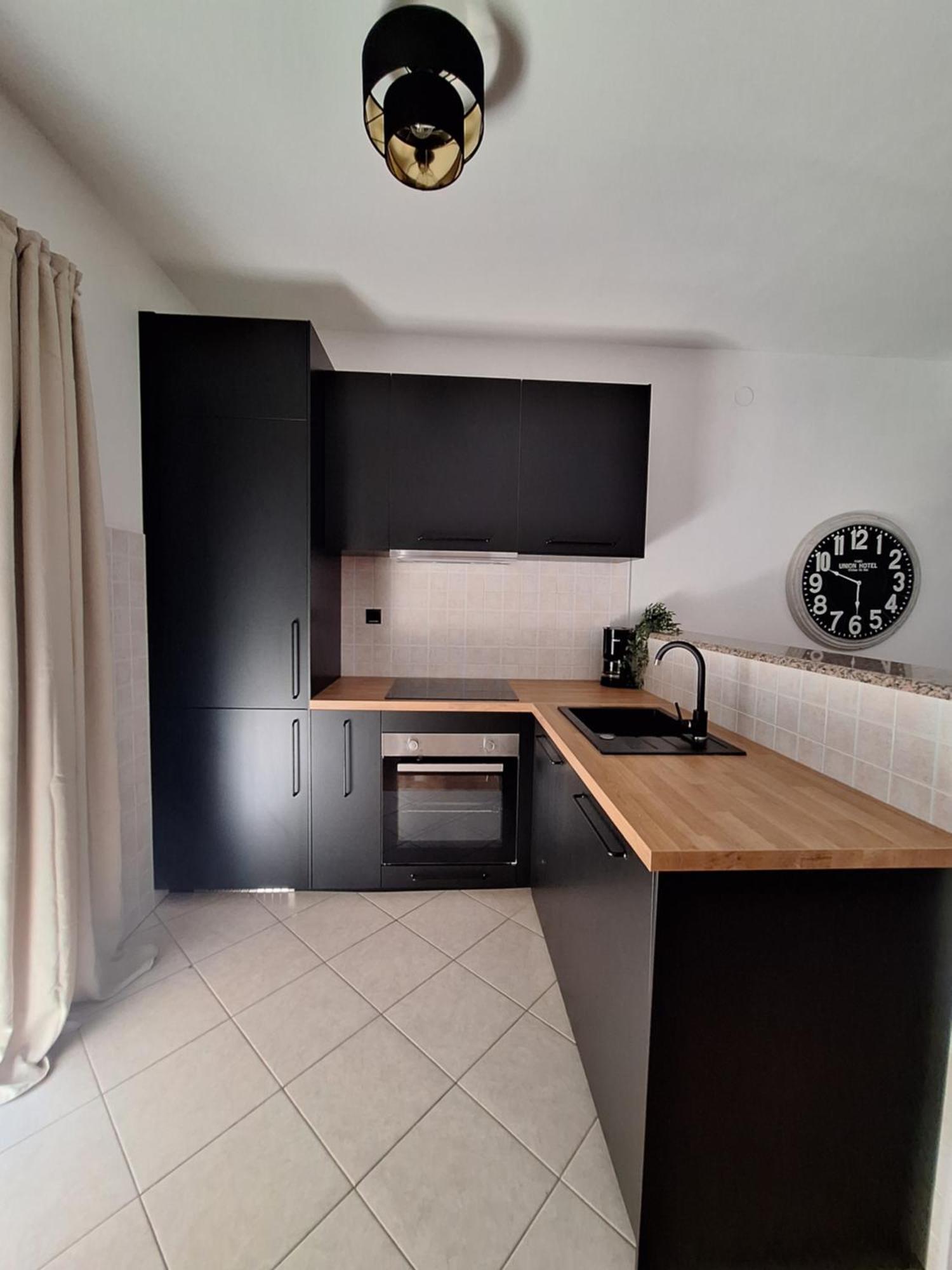 Apartment Lucy With Heated Pool & Free Private Parking Zadar