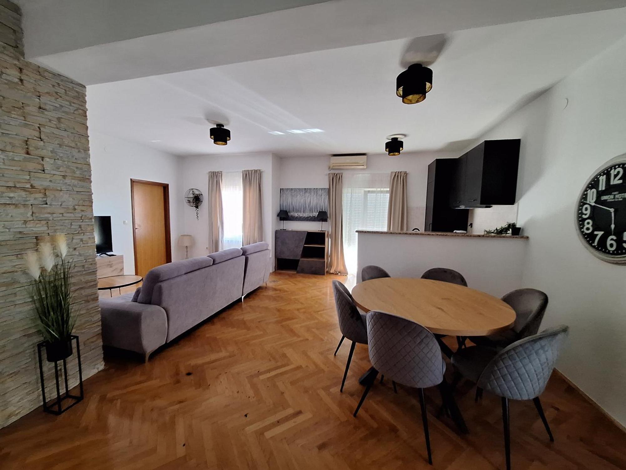 Lucy With Heated Pool & Free Private Parking * Zadar