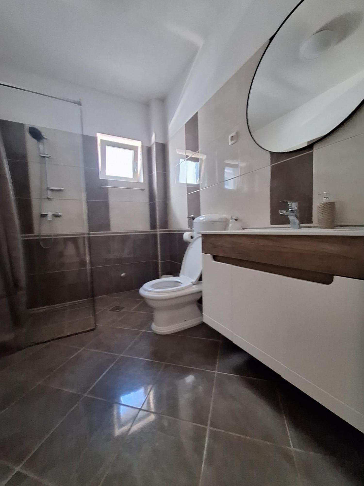 Lucy - Free Private Parking Apartment Zadar